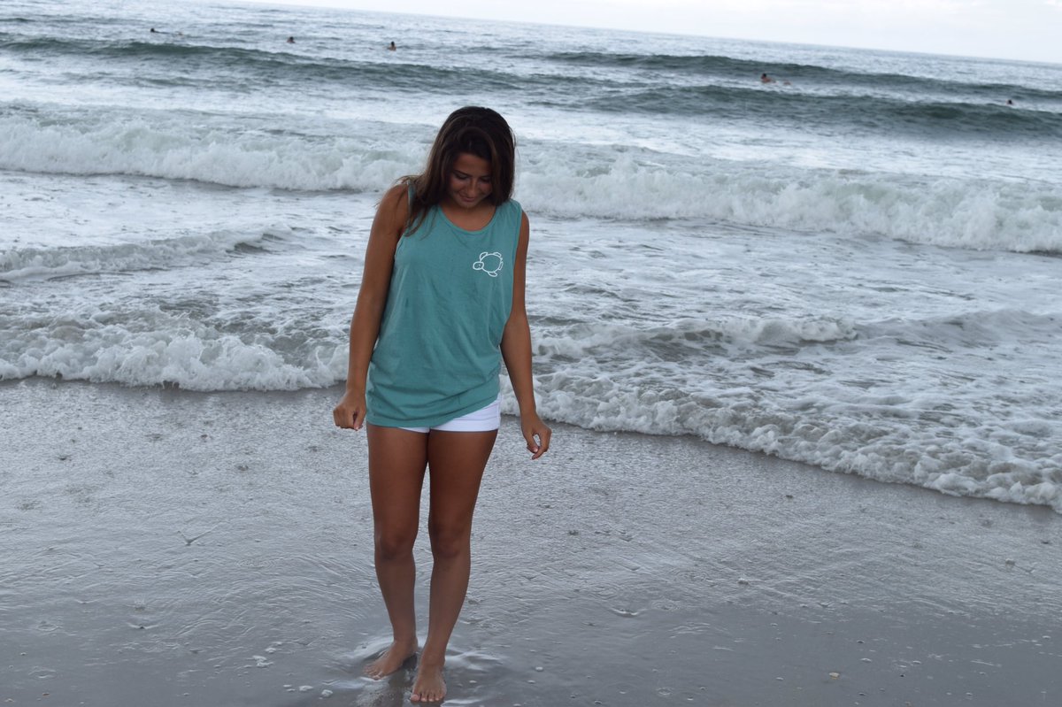 ShopShellyCove's tweet photo. We are giving away 2 of our new Seaside Tanks! RT + FOLLOW to enter!😍

2 winners will be chosen tomorrow at 7pmEST👍🏻 https://t.co/KGTLpwGbPH