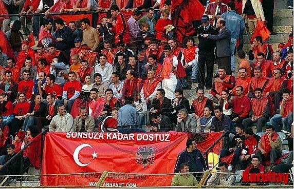 #alb
AH Bre gardaşim napaysın more