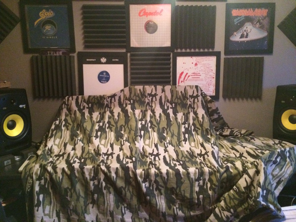 FreakyMusic_'s tweet photo. Big up the dust defence system. #fuckdust https://t.co/tQUj7qmAaD