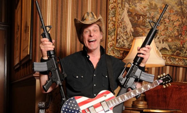 realsambee's tweet photo. 9 out of 10 Americans are for tighter gun laws? Here's that douchebag holdout: https://t.co/Mzjwh88v2I