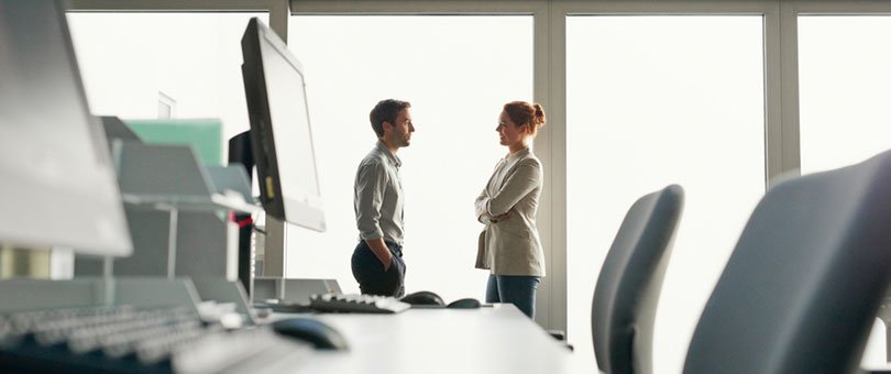 Shopify's tweet photo. 6 Ways to Give Better Feedback » https://t.co/4yMkeroEp3 https://t.co/yvEfddJhgM