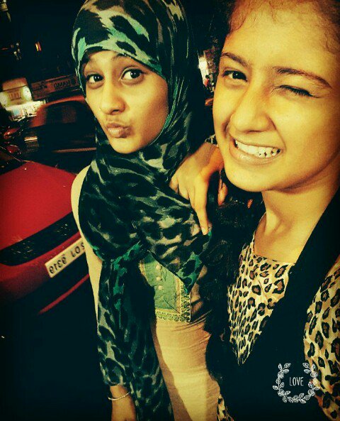 Arishfafc's tweet photo. Masha Allah @arishfakhan1308 @arishakhan27 😍😍 Subhanallah 2 the best sister!!😘😘👭❤❤ May Allah bless you Arshu&amp;Arisha❤ https://t.co/E8baGJ92q9