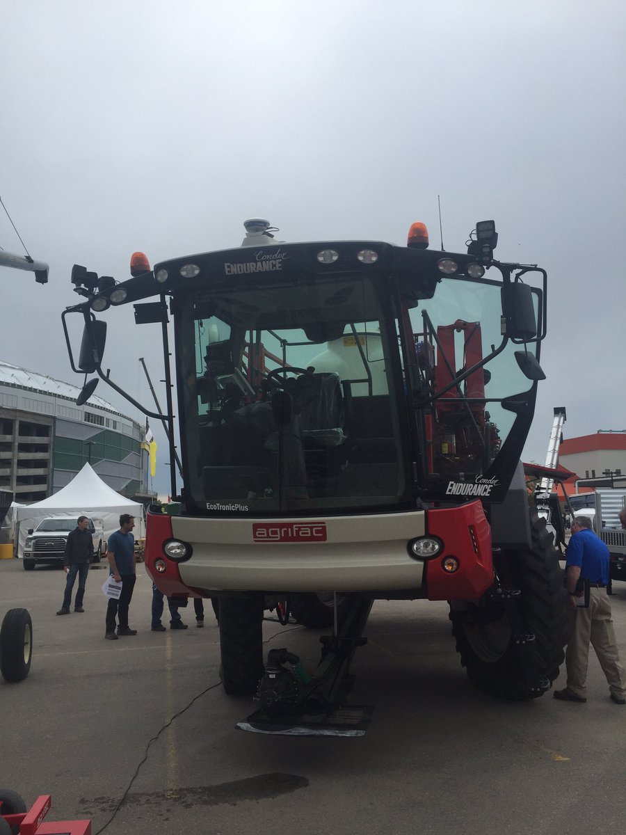 Be sure to the <a href="/Agrifac/">Agrifac Machinery BV</a> guys at the #CFPS16 to see how well @Trimble_Ag works on their machine