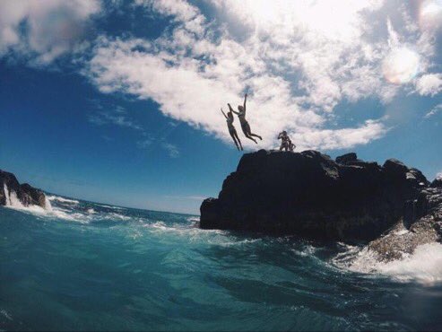 UpscaleGoals's tweet photo. The ocean is where I wanna be 💕 https://t.co/ylopaoLUrF