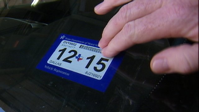 FOX10Phoenix's tweet photo. Texas to punish deadbeat parents by blocking vehicle registration https://t.co/cezsApz7s1 https://t.co/V2B3NNIrI3