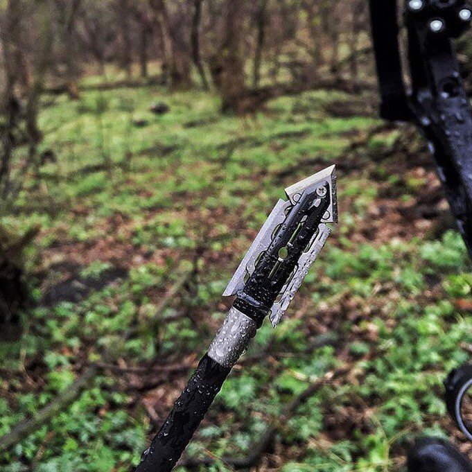 Rain or shine. #TeamAfflictor #bowhunting #hybridbroadhead #hunting bit.ly/hybridbroadhead