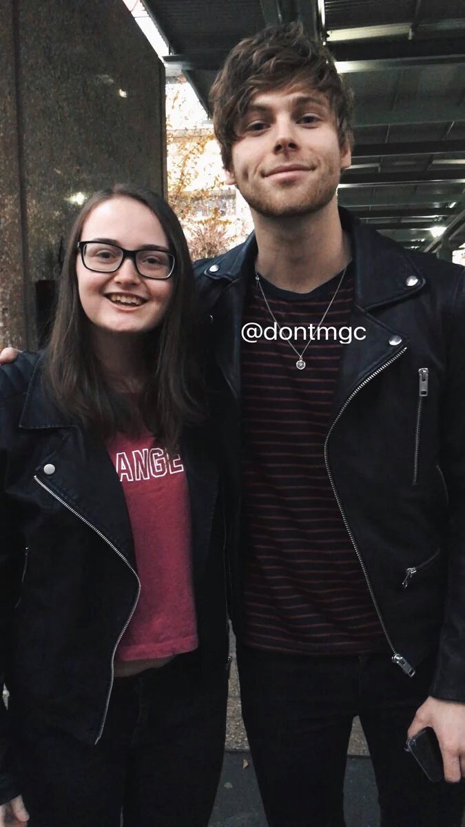 5sosupdates5s's tweet photo. Michael y Luke con @dontmgc hoy!❤
-S✌ https://t.co/gsubzoUxv0