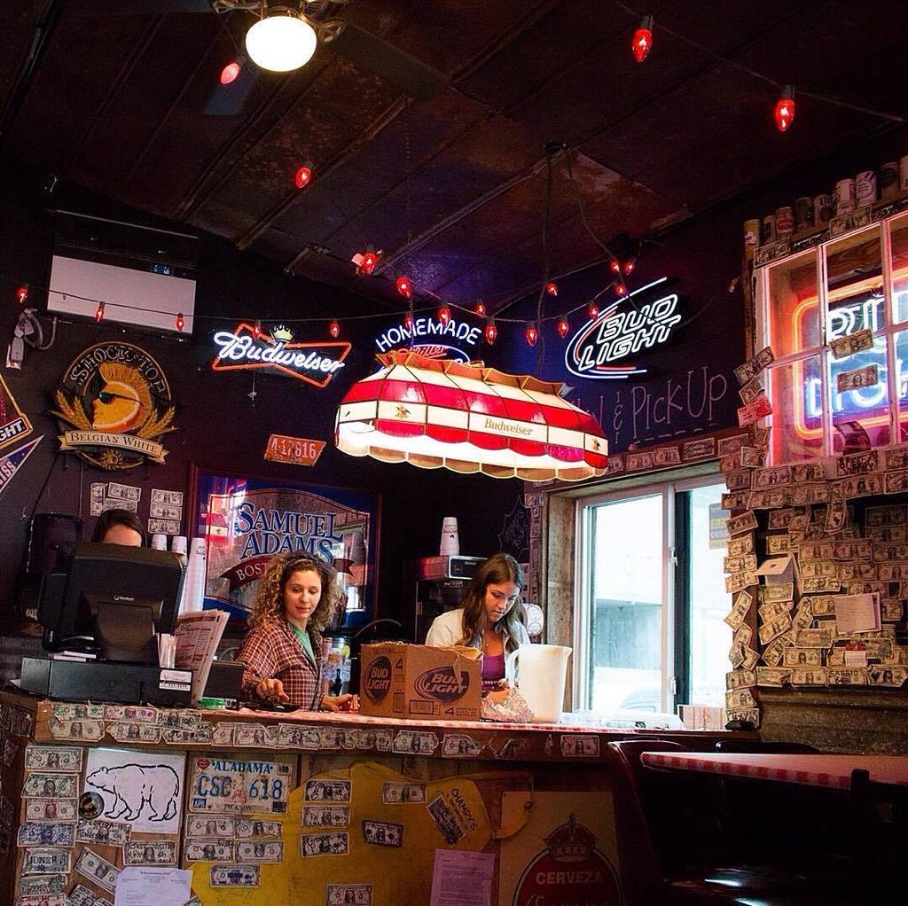 HuntScoutLands's tweet photo. @cangelosi visits @champyschicken in Chattanooga which offers up the delight of a home-cooked meal and a charmingly… https://t.co/c7uLynTdtq
