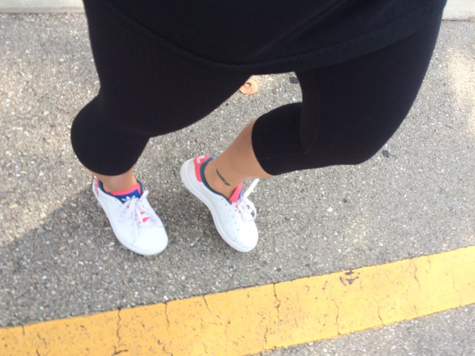 I don't post enough free pics. This just happened. Somehow "burst mode"snapped my feet leaving the gym<a href="/tag/unif"class="tags"><span>#unif</span></a>