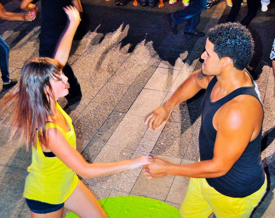 SalsaSquare's tweet photo. Salsa On The Square Thursday! Son Del Caribe &amp; Bembe Cincinnati! @MazunteTaqueria @MetroPCS https://t.co/1PmmXXowMW https://t.co/ydvLP8dium