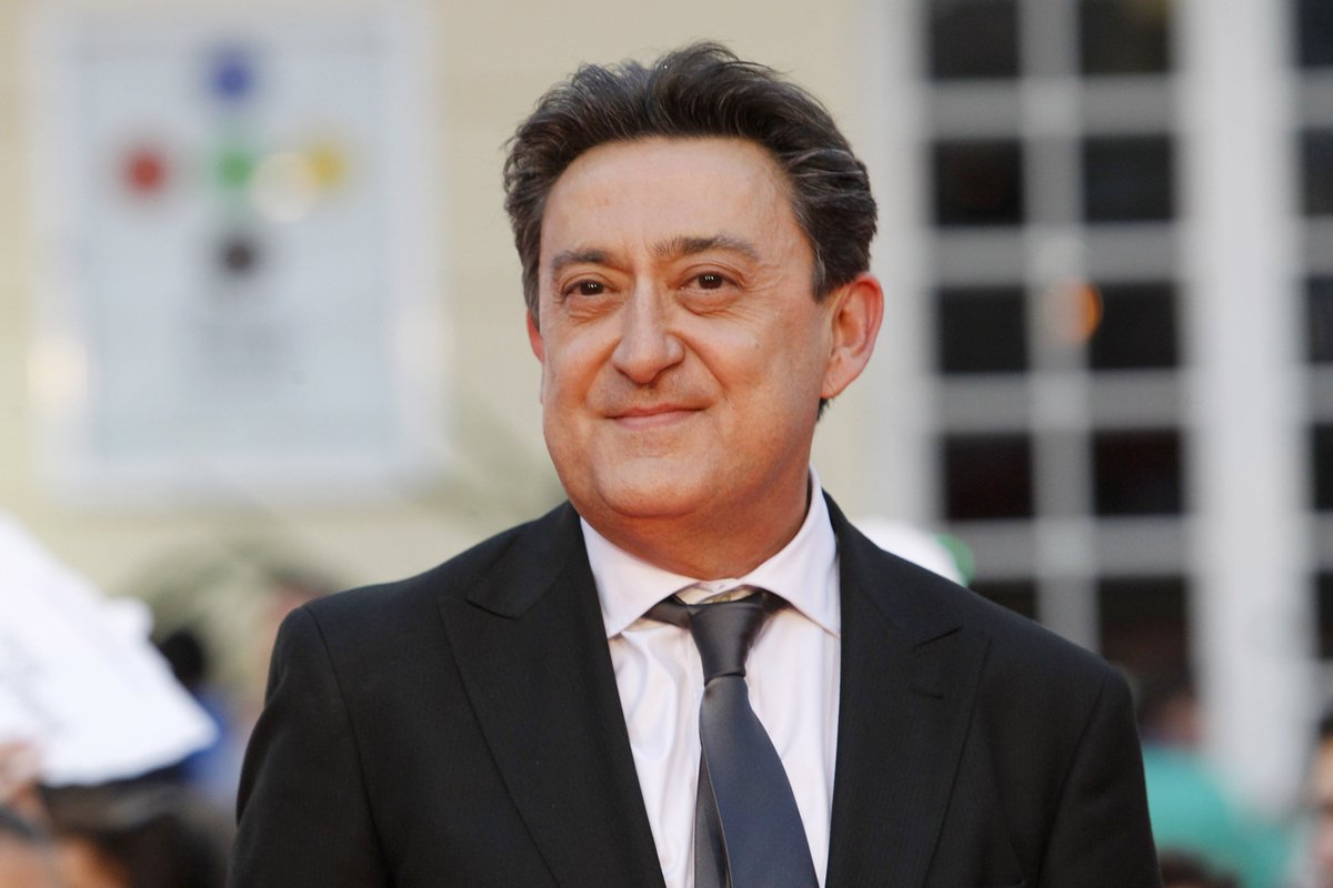 Mariano Peña abandona #AllíAbajo para protagonizar 'BBC: Bodas, bautizos y comuniones' mizonatv.com/?p=143801