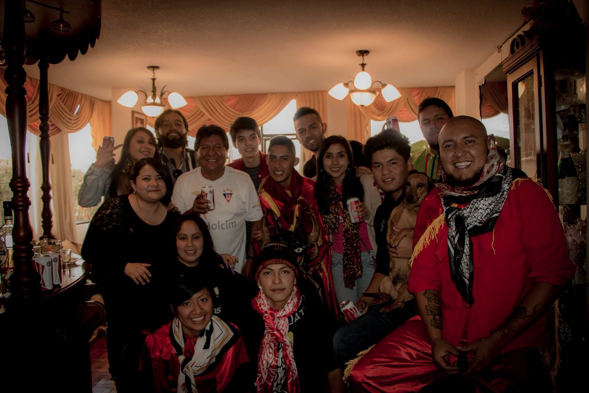 SocratesOlovach's tweet photo. #DiabladaPillareña #Arrarray #Banda https://t.co/ZbStQltfYT