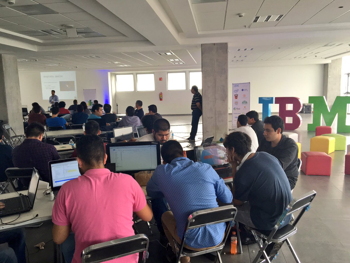 SmartCitiesHack's tweet image. ¡Hoy arrancamos con un día lleno de workshops de @IBMBluemix @IBMWatson IoT, @thalesgroup y Rocket Pitches!