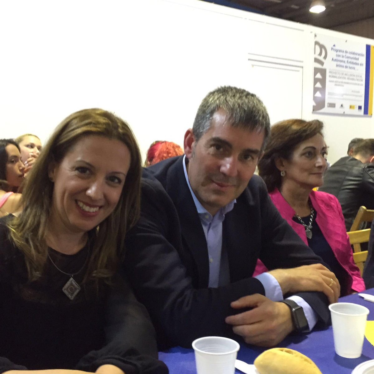 josemanuelpitti's tweet photo. Llenamos Granadilla @MariaGasparCC @EquipoClavijo @carlosislatener @rdavmam y @coalicion #Sur #sinosrepresenta https://t.co/A74PkC2bBG