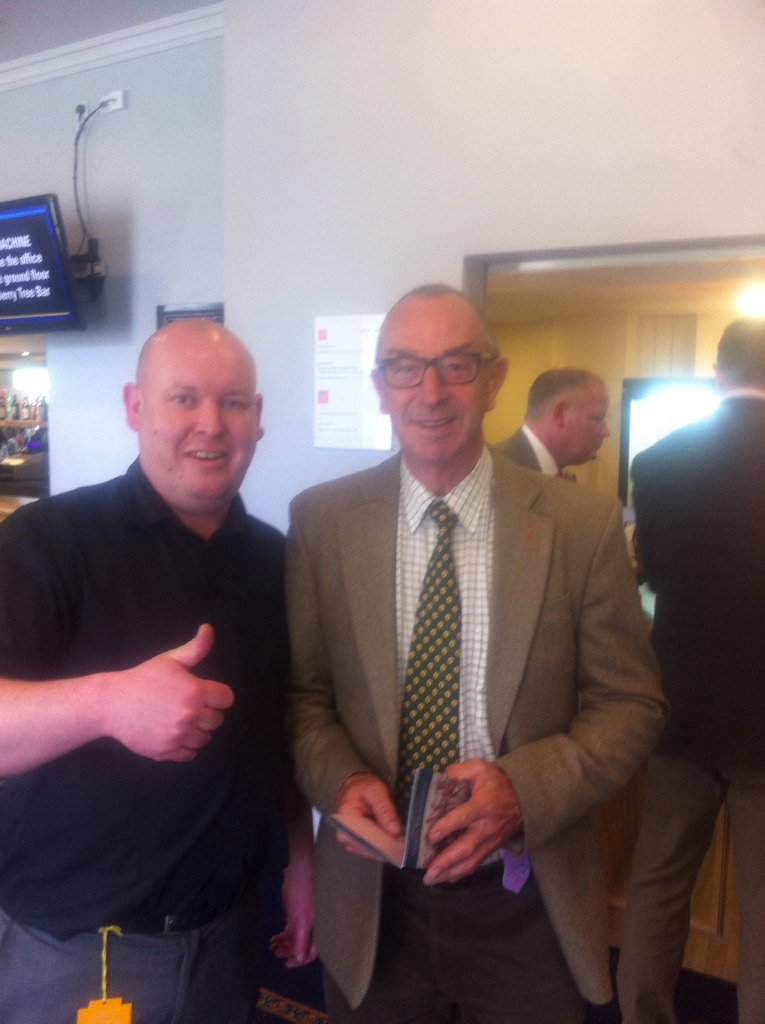 OrmstonAndrew's tweet photo. Any winners at Thirsk yesterday??? @BumbleCricket https://t.co/qfH0qCptmM