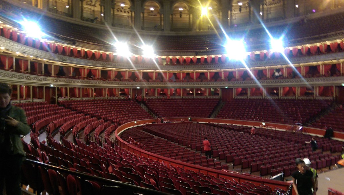 CultchaHack's tweet image. The @RoyalAlbertHall is SO awesome for a night with @johnwgrant @kylieminogue @RichardHawley.  @bellaunion @Gigwise
