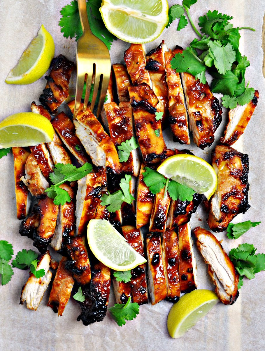 FussFreeCooking's tweet photo. 5-Ingredient Garlic Sriracha Grilled Chicken - a must-have recipe! https://t.co/TwSLPDNiNY #recipe #ChickenRecipes https://t.co/O6I6X7bM5s