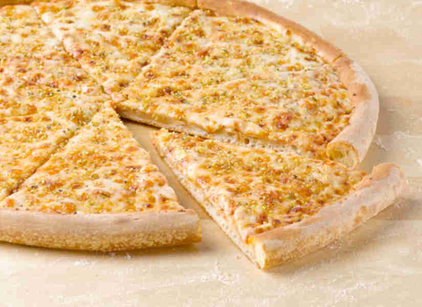 Experience the authentic taste of #Italy with our Tuscan Six #Cheese #pizza tonight!
#PapaJohns
