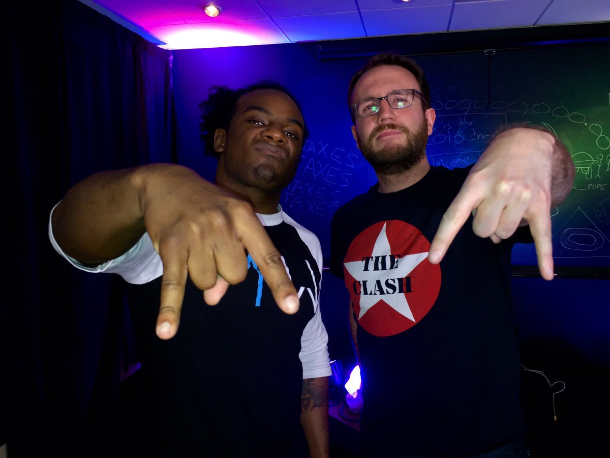 ClC-gyiVYAA7vZR.jpg:medium