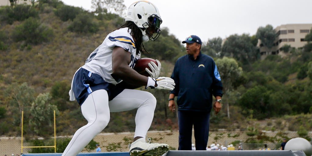 NFL's tweet image. Melvin Gordon = 100%?
Jaelen Strong emerging?

11 takeaways from Wednesday's #NFLMinicamp: on.nfl.com/1W0nH9N