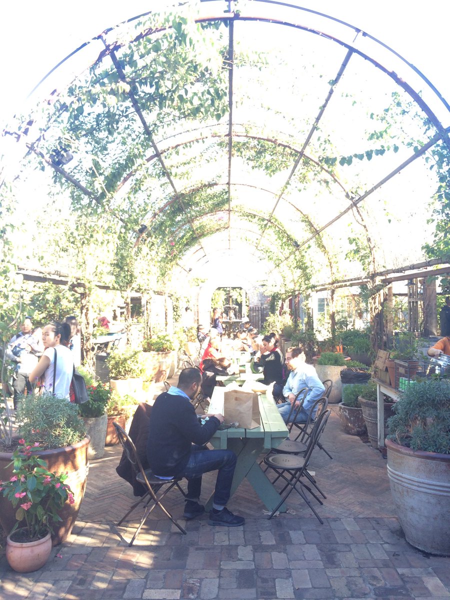onewayseat's tweet photo. I checked out the grounds of Alexandria! #Sydney #Australia #travel #food #sun #life #tweet https://t.co/bOoMPLE3B8