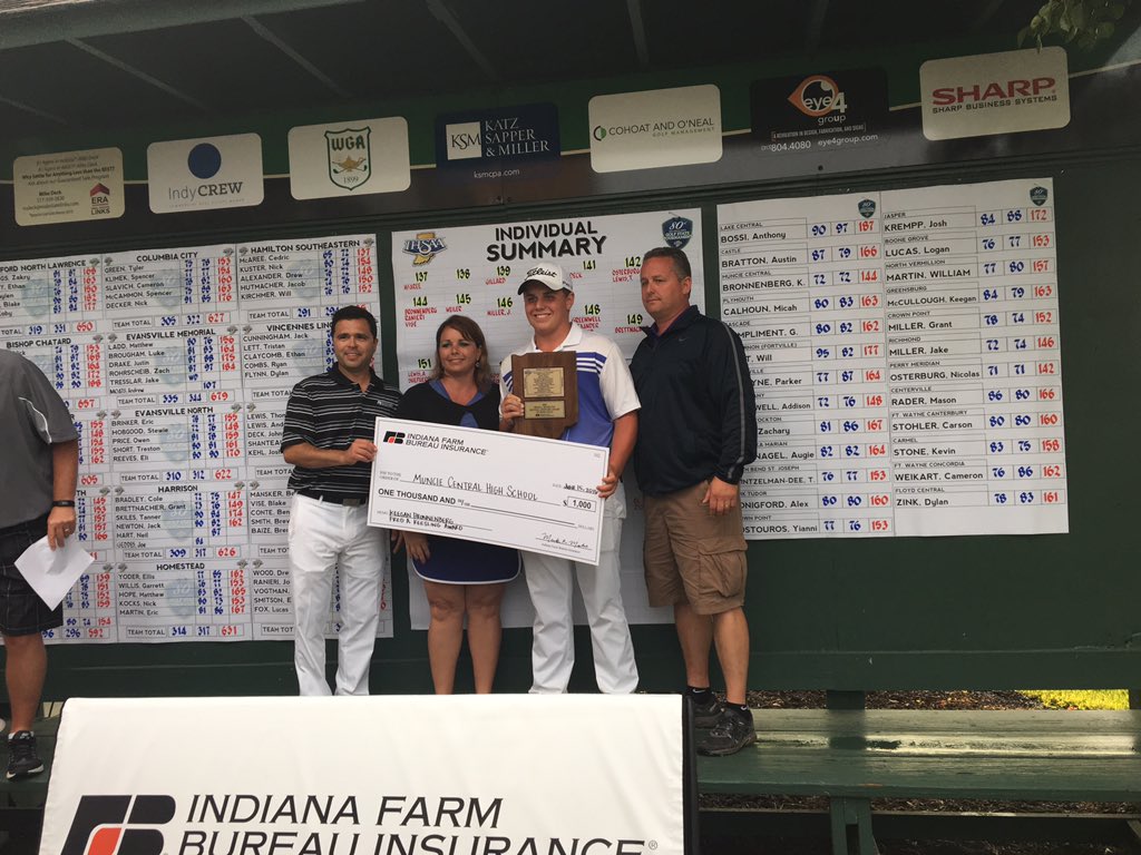 MCHSBearcats's tweet photo. Keegan wins the Mental Attitude award for boys golf!! Awesome!! @WeAreTheNCC @wlbcstudio @StarPressSports https://t.co/zztPMGFcnp