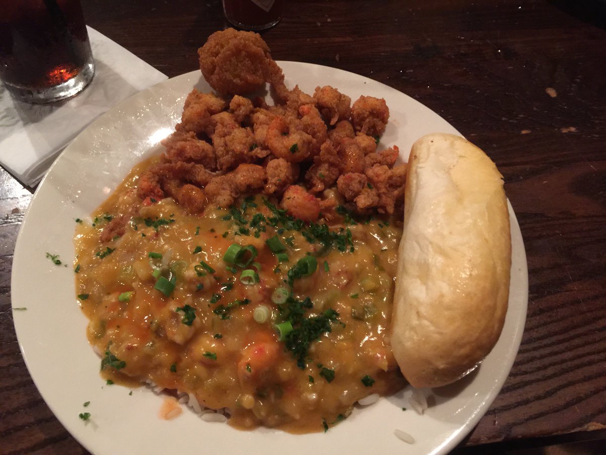 lesliegolf's tweet photo. One of the many perks of presenting in Louisiana https://t.co/Xl3QrmhKIt
