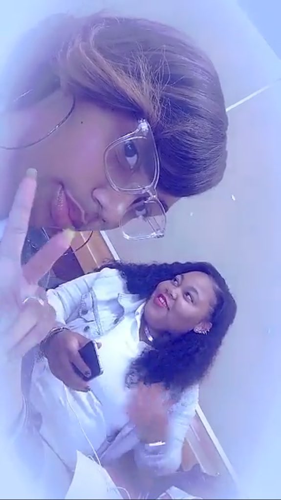__Mieoncaaaa__'s tweet photo. "One Of The Realist '' Love This Girl With A Passion 💯❤ @vaniyaaaa https://t.co/ebbyFiPVPq