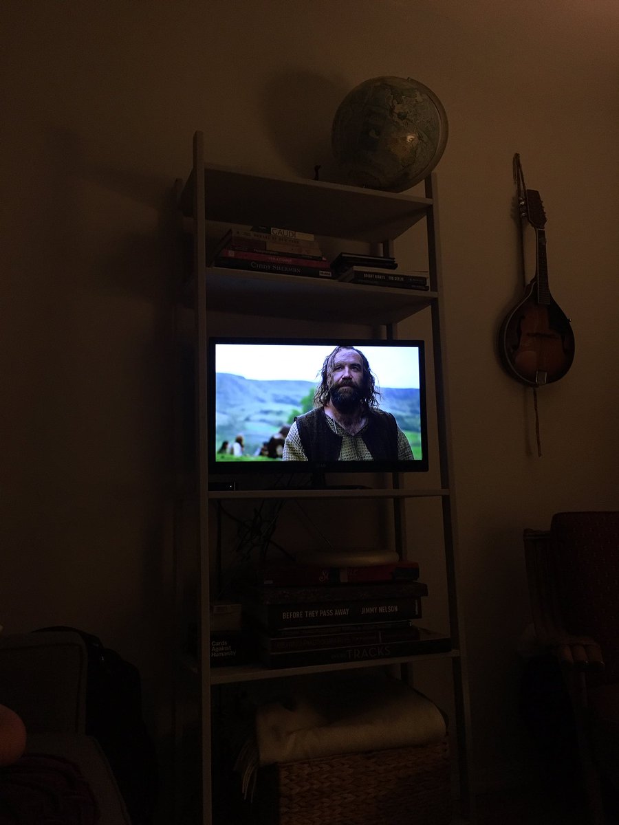 100FD's tweet image. Day 31-32: The hound is back &amp;amp; the BF is 2 episodes ahead of me! Must. Catch. Up. #GameofThrones