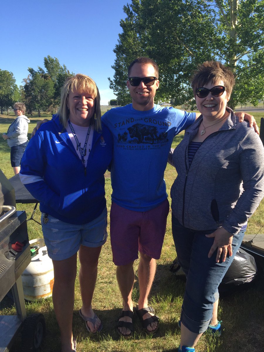 kidsareeverythi's tweet photo. First Skatemania of the season and @heartsanmindshr rocks it! @ourhighriver @fsd38 @mayorsnod #bbq #ffasstudents https://t.co/J7mvwgVaOp