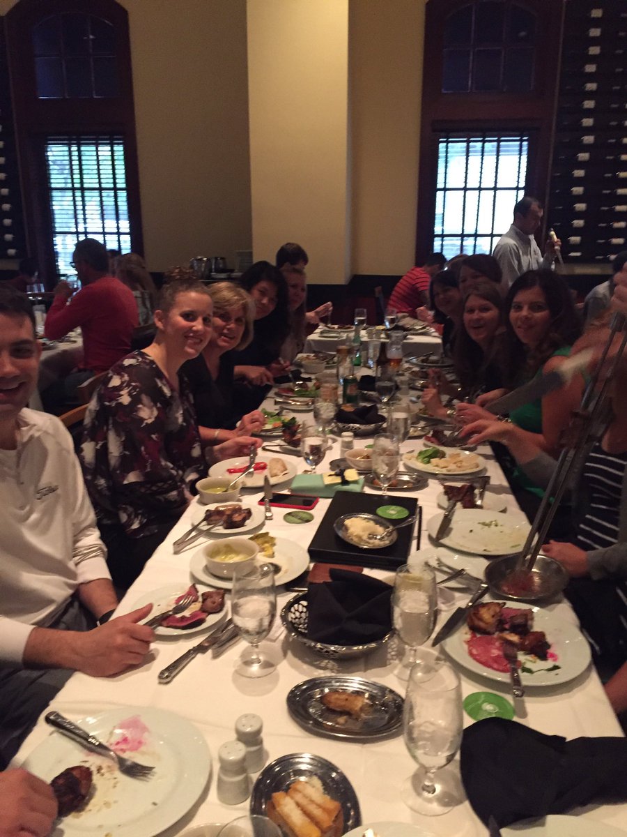 middleofthroad's tweet photo. Where's the beef? @fogorestaurants https://t.co/yM28V16EUu
