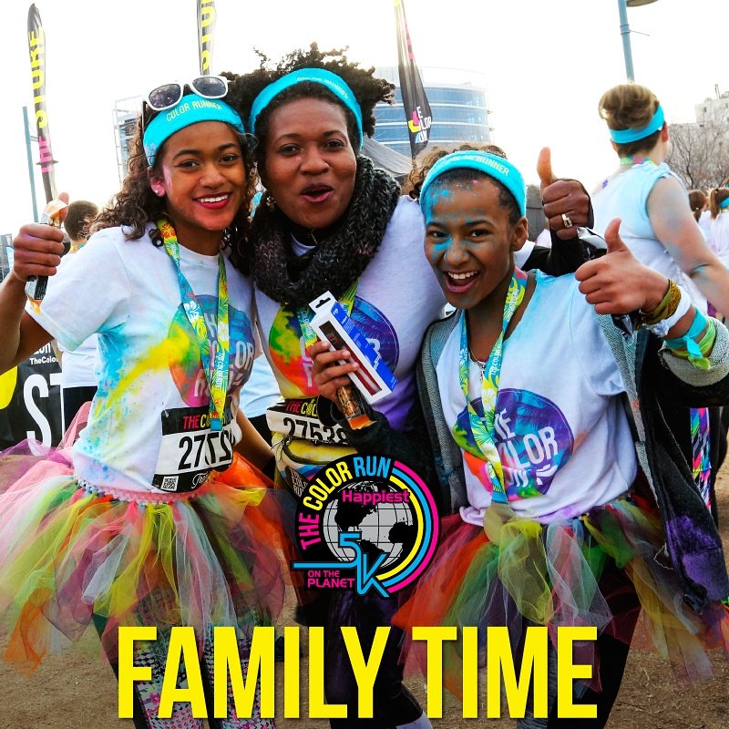 TheColorRunCol's tweet image. Somos una experiencia para unir a las familias! #thecolorrun