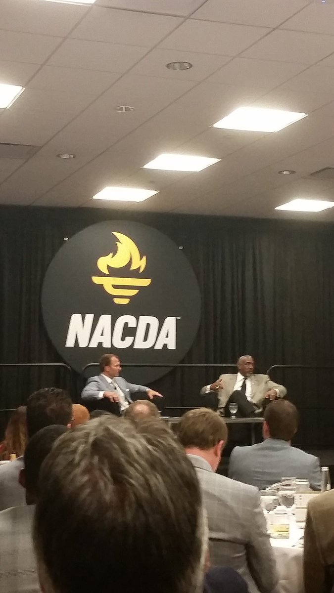 MJ_CollegeSport's tweet photo. Appreciate opportunity to attend "Dinner w/Legend" Gene Smith @OSU_AD with @RossBjorkAD as the Moderator! #NACDA2016 https://t.co/0ET68IXyjm