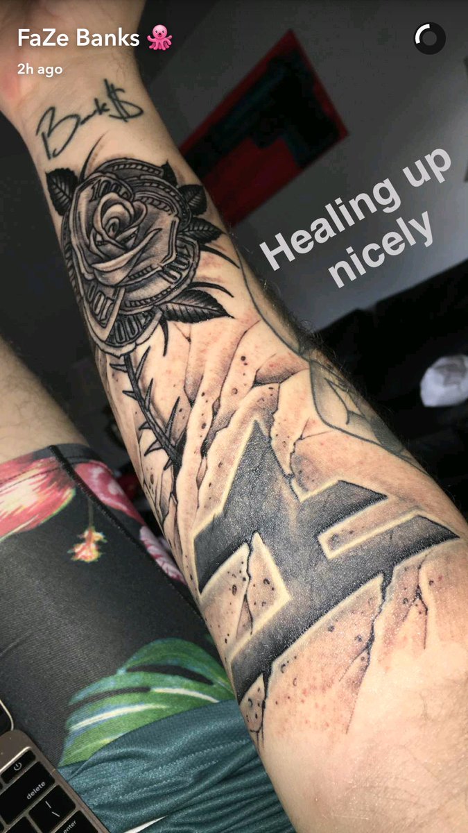 CustomLogic91's tweet image. Is it return time 😮 @FaZeRug @Temperrr  @Banks  @FaZeAdapt  @FaZeApex  @FaZe_Rain  @TeeqoFaZe