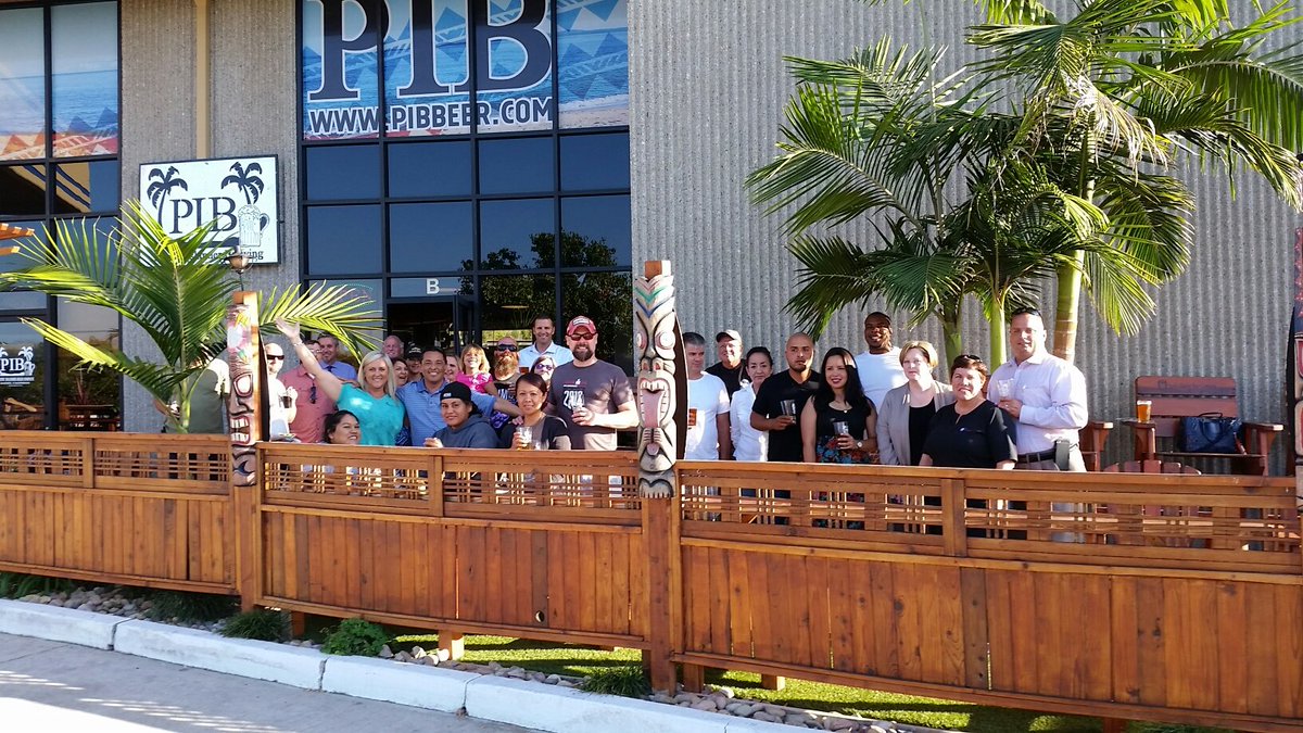 johnmendez0007's tweet image. Celebrating the 1 year anniversary of @PIBbeer #PacificIslanderBrewery. #freenachos to boot.  Congratulations!