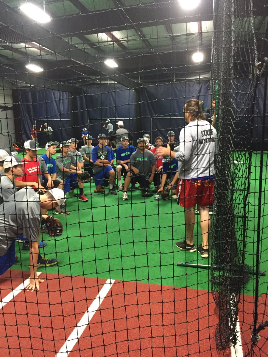 Thank you to <a href="/AthletesAddict/">Athlete's Addiction</a> <a href="/SeanCroushorn/">Sean Croushorn</a> for speaking with our pitchers &amp; catchers #Showtime #MuayThaiAA