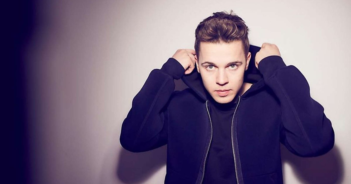 sfchronicle's tweet image. DJ @FelixJaehn takes tropical house by storm. sfchronicle.com/music/article/…