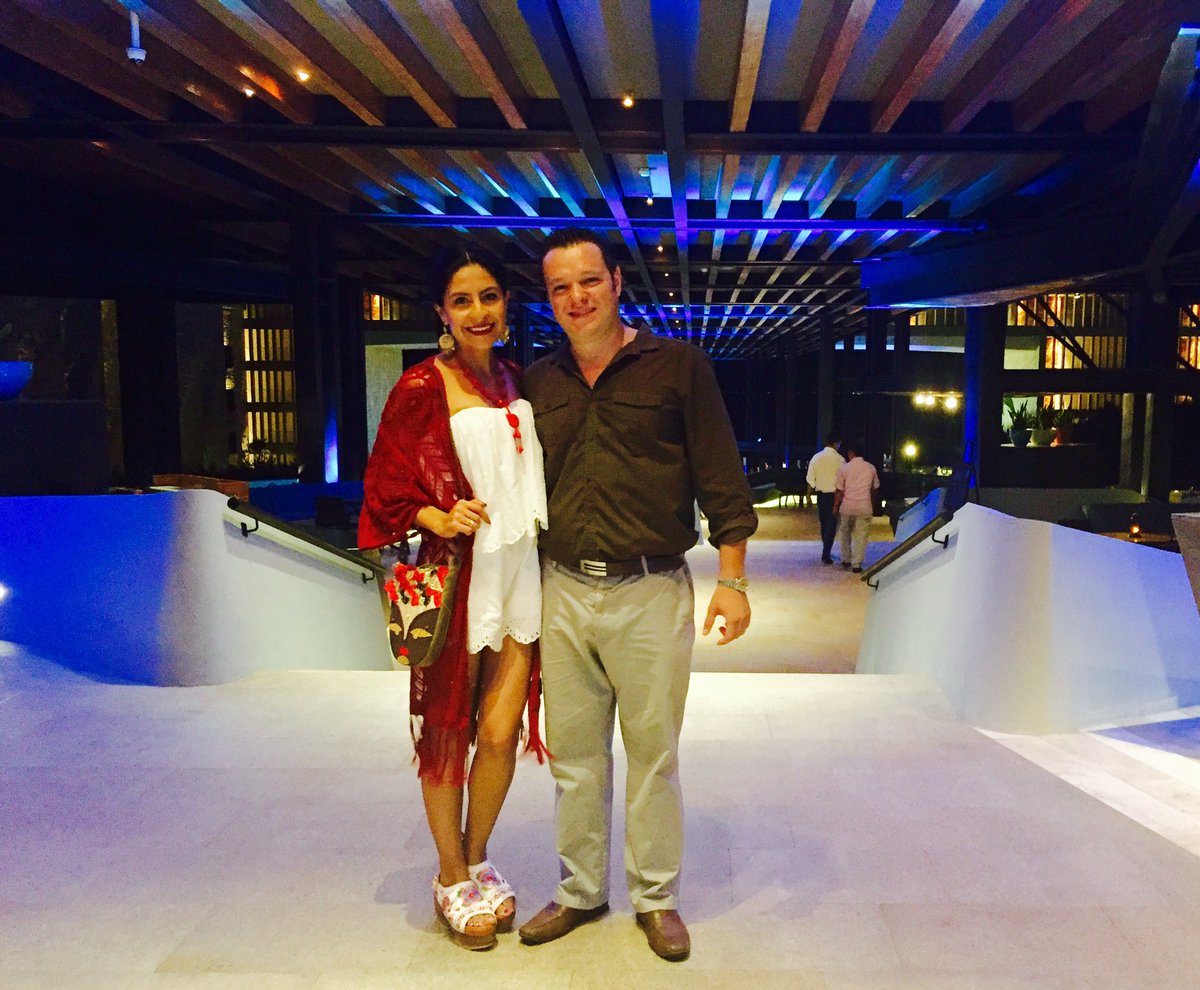 PlayaCarla's tweet photo. Feliz cumpleaños @GrandHyattPlaya #OneGrandYear de mucho éxito y que vengan muchos más. 🎉 @Soy_Playense @ArielUrtaza https://t.co/ivrZbWwyWu