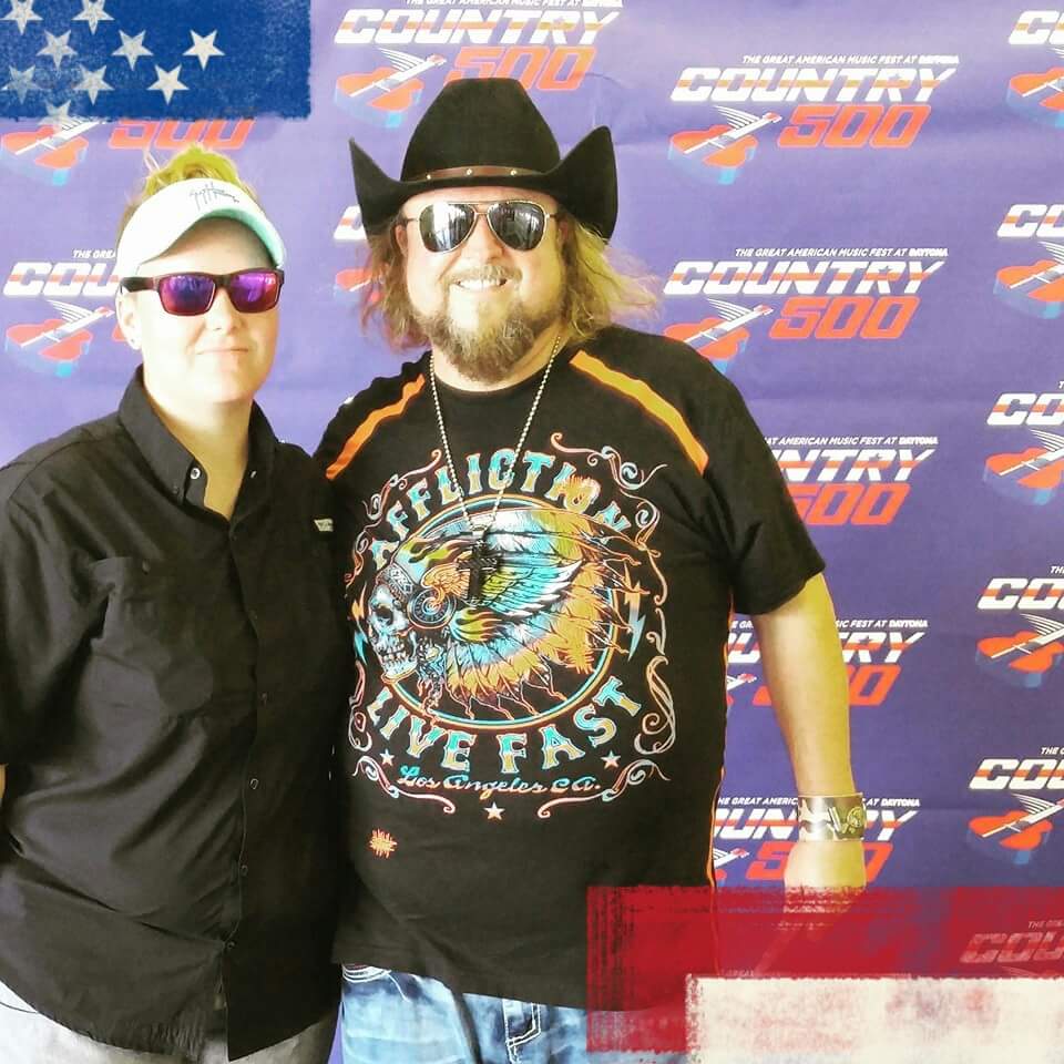 FarmsFidler's tweet photo. Look who I met #country https://t.co/hCy2ZHG72s