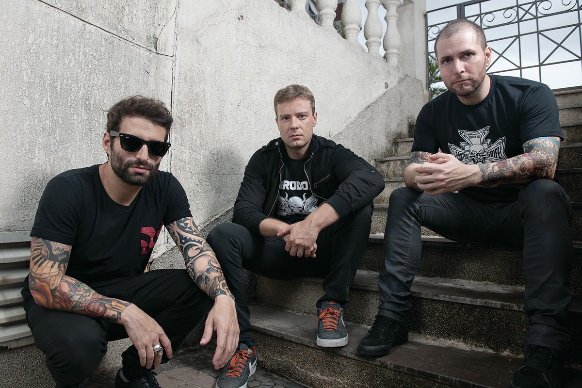 projetodomingo's tweet photo. A banda @zerodoze formada por Cristiano Wortmann, André Lacet e Jean Montelli é outra confirmada no #domingonoparque https://t.co/kdIthS3iRf