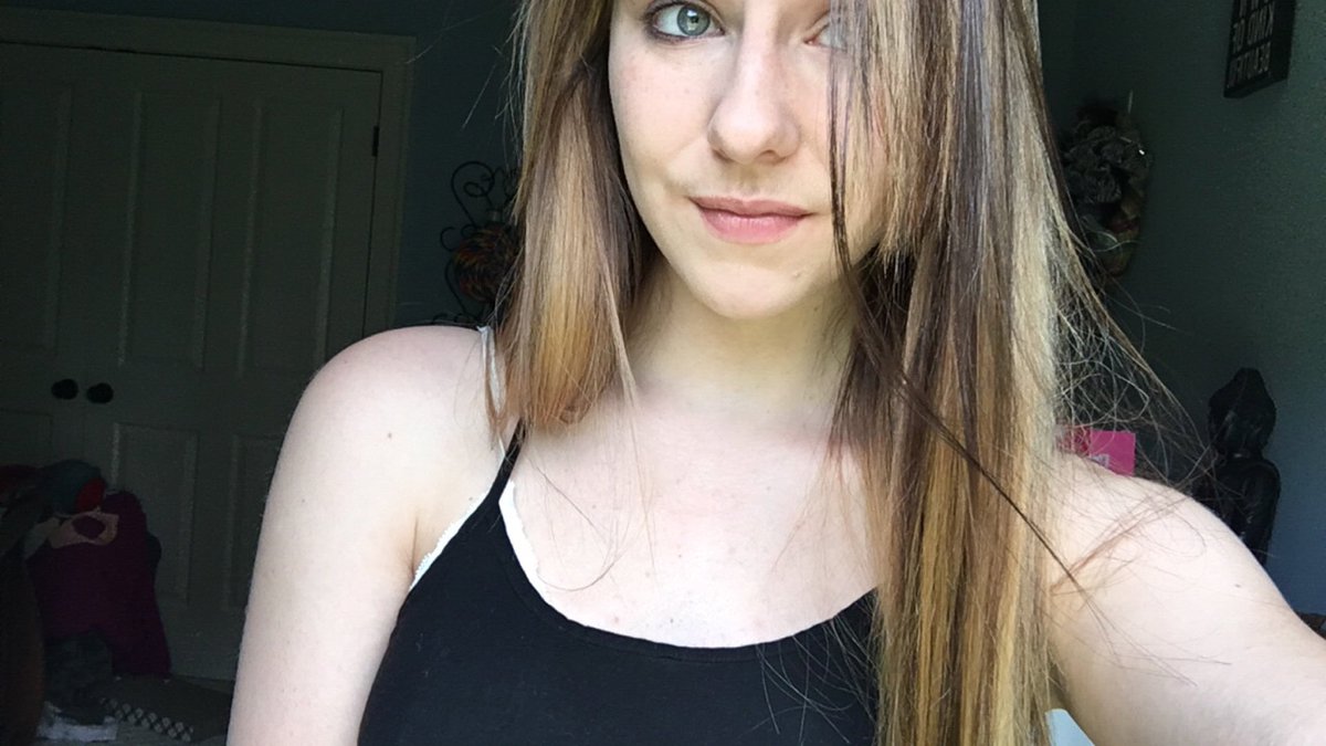 DevonMartin2010's tweet photo. My #wcw is my woman crush everyday I love this beauty queen to the moon and back @Averie_Michelle https://t.co/wn4DVrAHVx