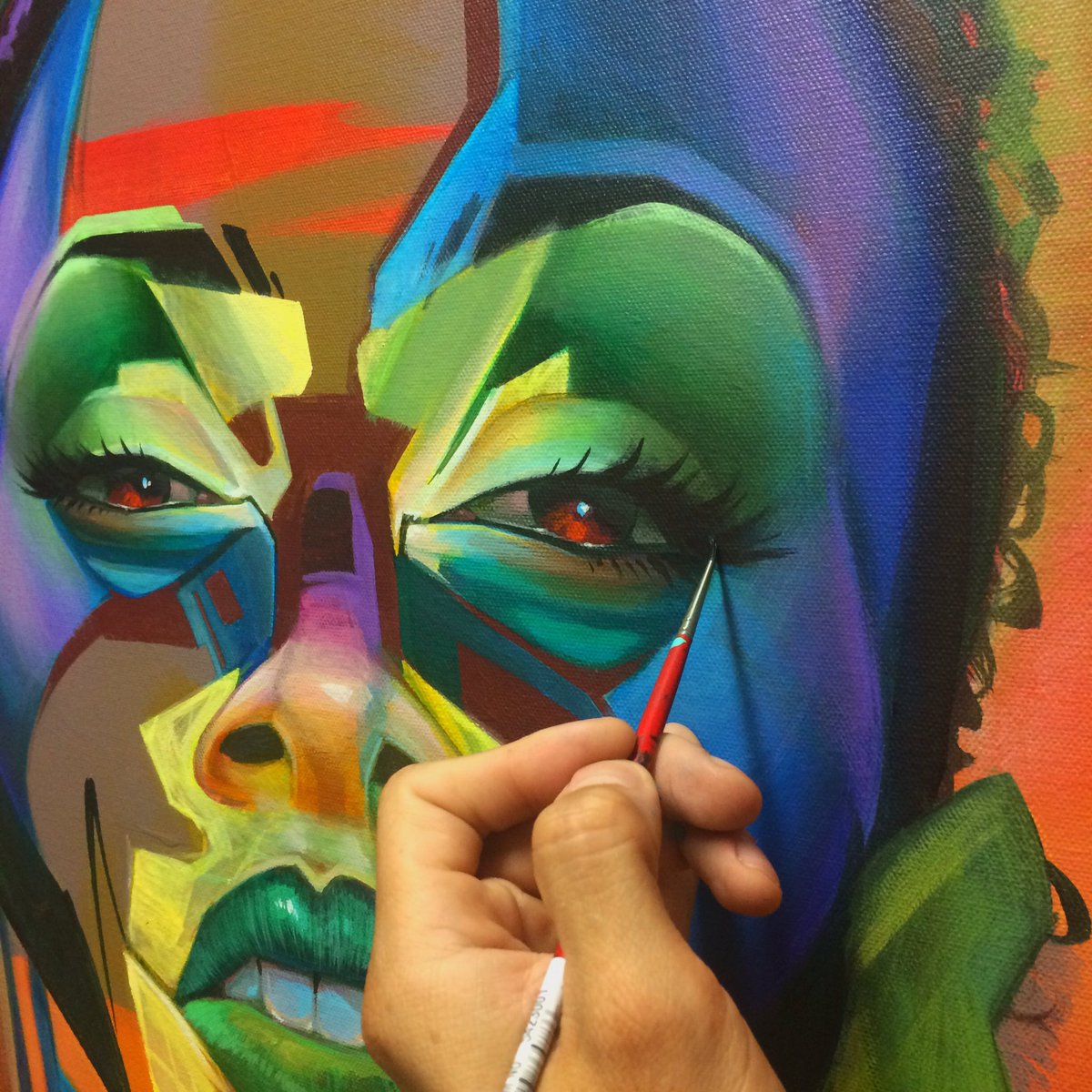 ikeepmoving's tweet photo. Eyelashes are the feathers of eyesight #winnieharlow #slopez #ikeepmoving https://t.co/Eh8kfZMo92
