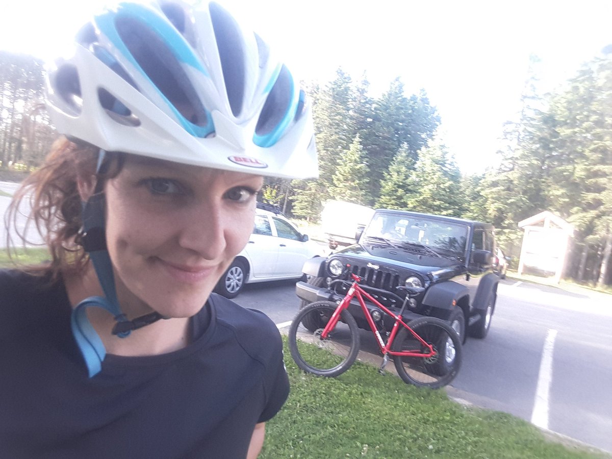 JDegongre's tweet photo. Ready to ride #mountainbike #jeepride #besttime #havefun #Yahoo #😎 #Enjoy https://t.co/zKUrVmiGC4