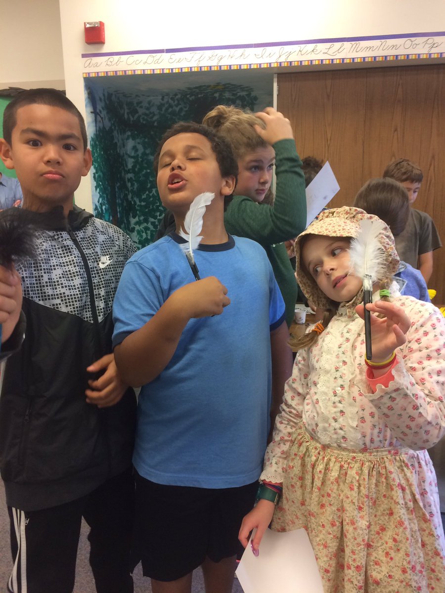 MTCLR_4thGrade's tweet photo. 3rd Annual Pioneer Day. Thanks to all the volunteers! #oregontrail https://t.co/8q8pdObclM