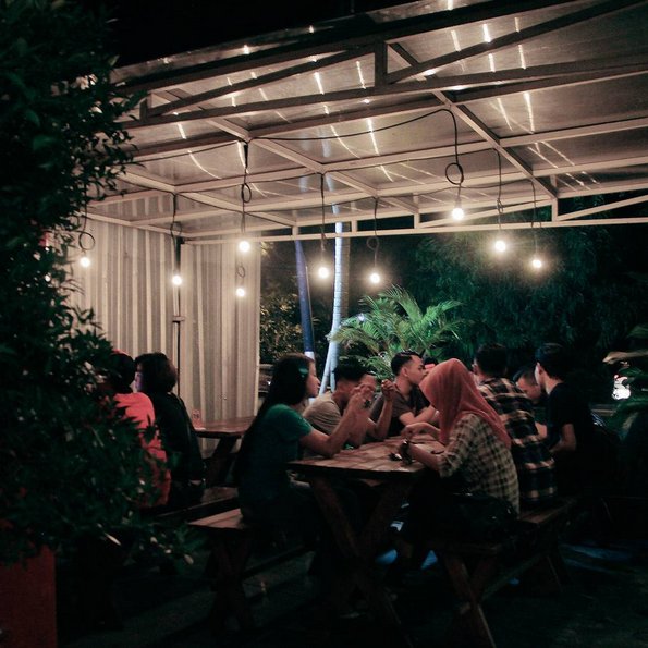 InfoTimlo's tweet photo. [adv] Mau ngadain BUKBER @MOMMILK_SOLO bareng temen2? Bisa langsung resevasi ke 713625 tweps biar dapet tempat https://t.co/tqURvNa4Ky
