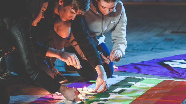 WAtoday's tweet photo. Candlelight vigil draws hundreds of Perth mourners #LGBTIQ https://t.co/LqAs1813Nm https://t.co/uhffdEXDjz
