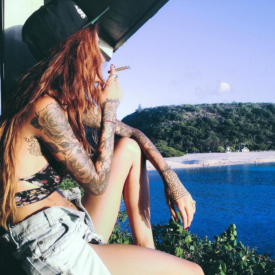 plazaweed's tweet photo. Summer Time #weedgirl #weedbabe #weedbabes #weedgirls #weedmodel #potheadgirls #potheadgirl #potheadsociety #pothea… https://t.co/eEOyZPewyX