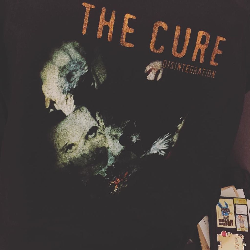 veggiesomething's tweet photo. Had to get the teeshirt and the crewneck since they were on sale. 😬😬😬 #thecure #disintegra… https://t.co/OrkcmyvMzO https://t.co/8gwIRvLqcJ