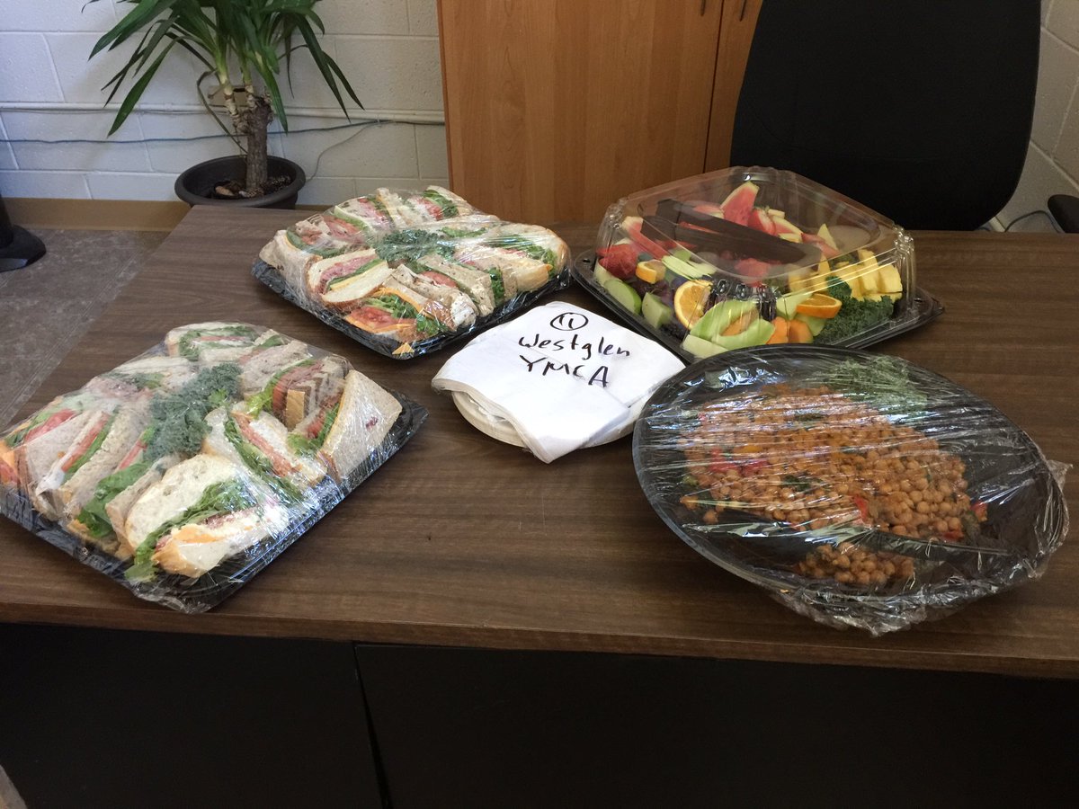 TennerAshley's tweet photo. Westglen child care has the best parents!!!  #cateredlunchforthestaffteam#welovethesupport!! @ChildCareYMCA https://t.co/4vaRb797Wv