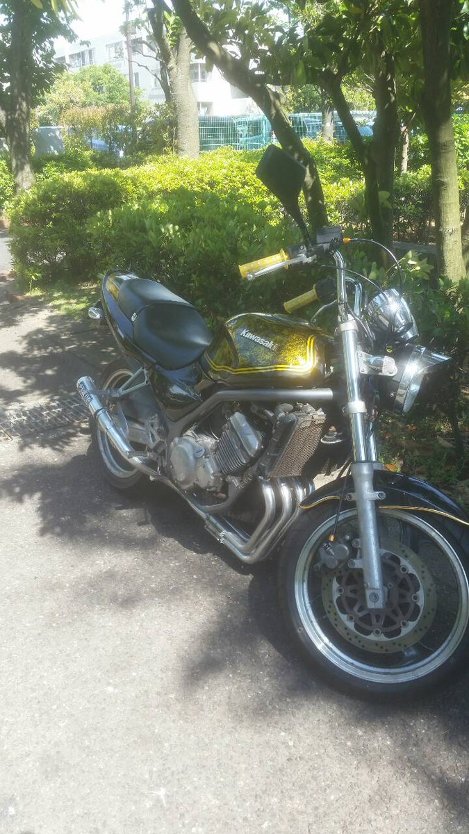 o_981301's tweet photo. バリオス売ります。
20万一括のみ
交換受け付けてます。
マジェなどのビックスなどなど希望です。
詳細はDMで聞いてください。
#バリオス　#単車　#売ります　#マジェ
#ビックス　#交換 https://t.co/ldNzCvpYAj